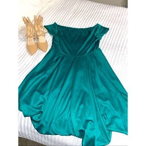 Off the shoulder Green Dress - never worn